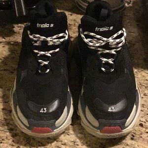 Balenciaga triple s